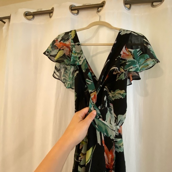 Fancy Floral Jumpsuit - Picture 9 of 10